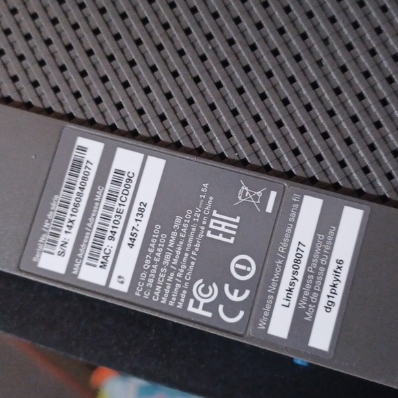 Linksys black router EA6100 - Picture 3 of 4